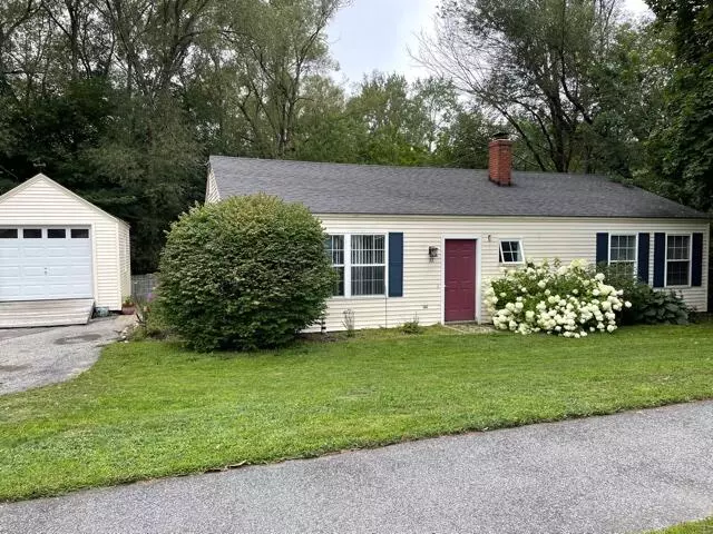 32 Warwick ST, Portland, ME 04102