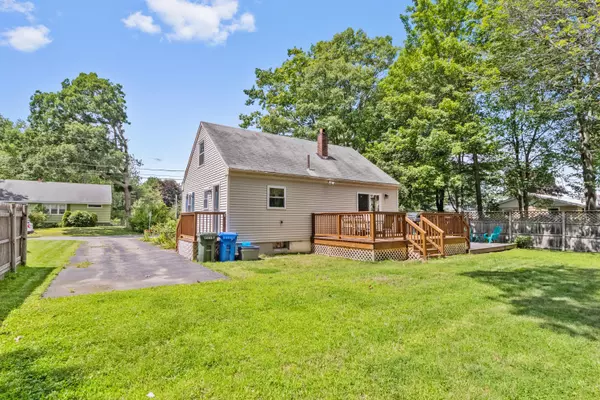 South Portland, ME 04106,62 Hobart ST