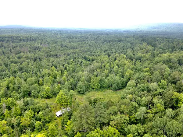 New Portland, ME 04961,453 Middle RD