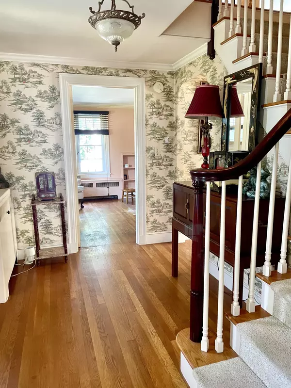 Waterville, ME 04901,136 Silver ST