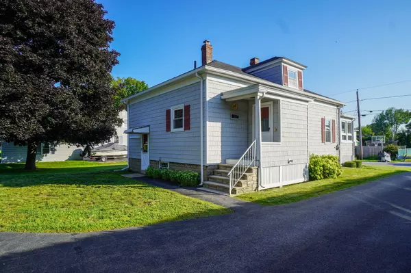 South Portland, ME 04106,18 Ardsley AVE