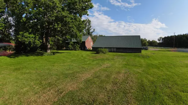 Newport, ME 04953,506 Elm ST