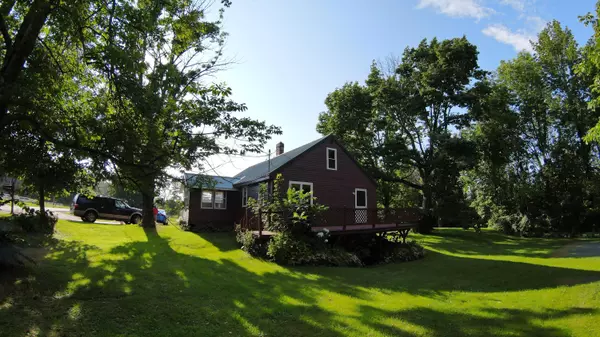 Newport, ME 04953,506 Elm ST