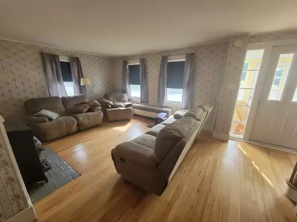 Patten, ME 04765,31 Rte.11 Main ST