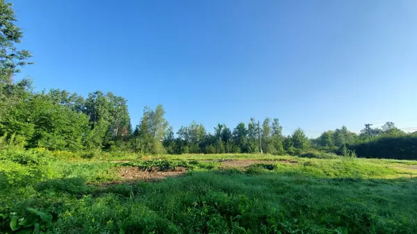 117 Tate RD, Corinth, ME 04427