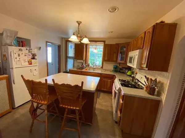 Portland, ME 04102,15 Deane ST