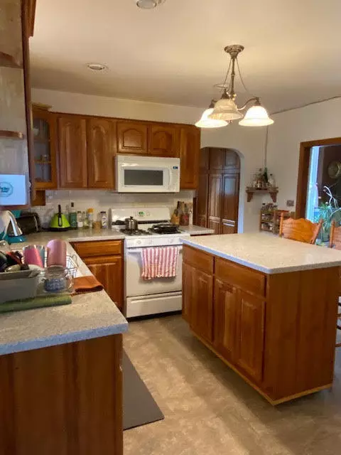 Portland, ME 04102,15 Deane ST