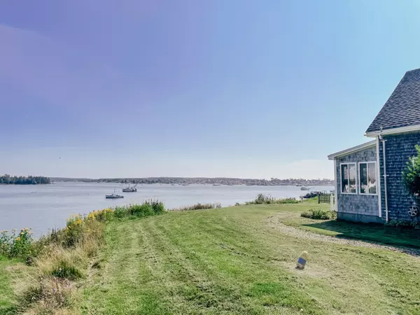 Jonesport, ME 04649,9 Port ST