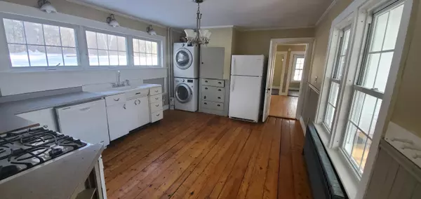 Orono, ME 04473,389 Main ST