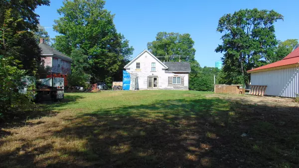 Howland, ME 04448,27 Penobscot AVE