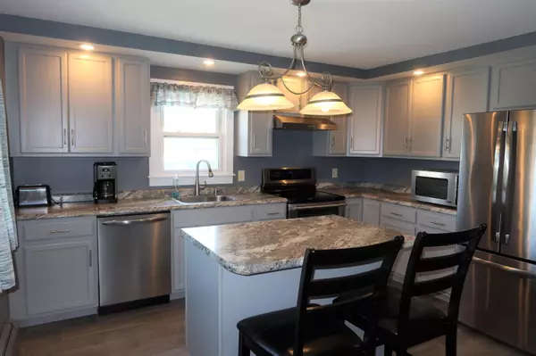 Waterville, ME 04901,37 Violette AVE