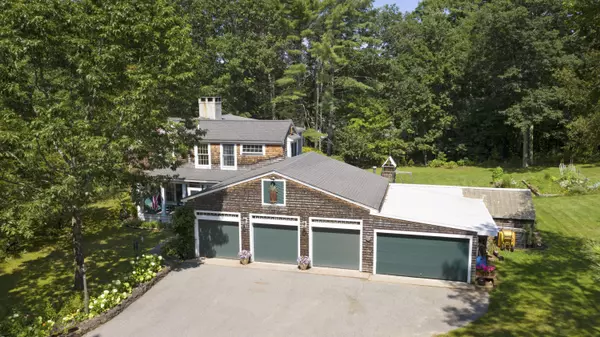 59 Webber Hill RD, Kennebunk, ME 04043