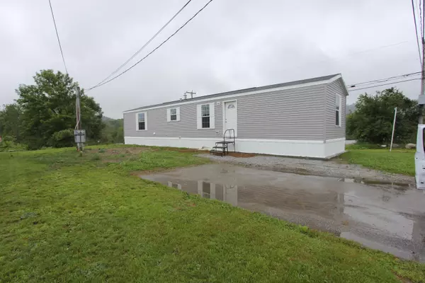 22 Valley View DR, Sabattus, ME 04280