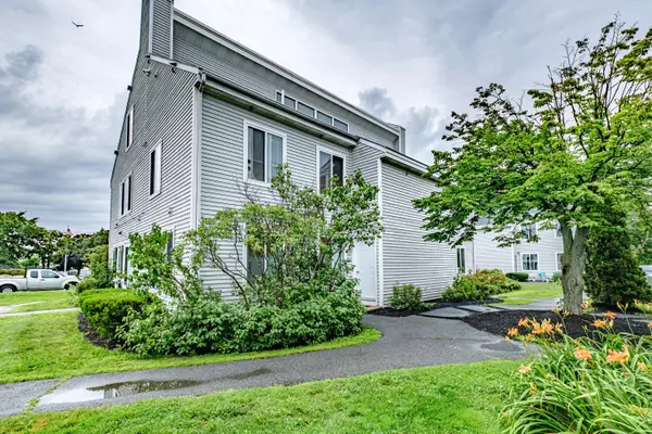 18 Ocean ST #82, South Portland, ME 04106