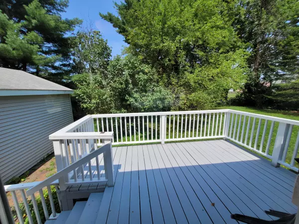 Auburn, ME 04210,43 Dee ST