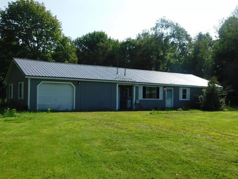 1839 Exeter RD, Exeter, ME 04435
