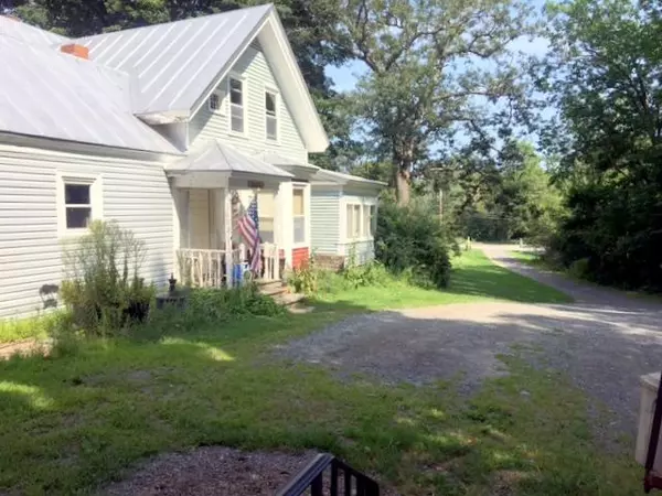 Oakland, ME 04963,32 Oak ST