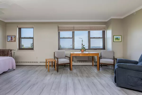 Portland, ME 04101,45 Eastern Promenade #2B