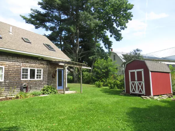 Searsmont, ME 04973,4 Main ST S