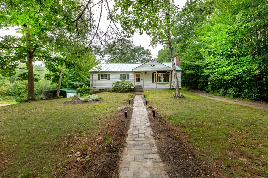 1001 River RD, Brunswick, ME 04011