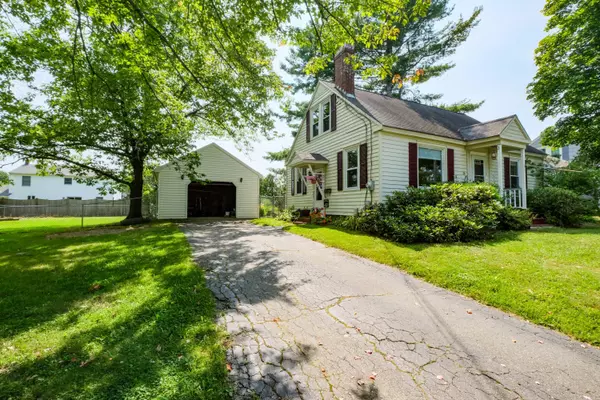 26 Violette AVE, Waterville, ME 04901