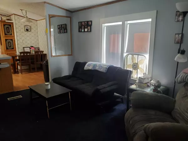 Newport, ME 04953,56 Palmer RD