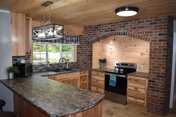 Howland, ME 04448,93 Water ST