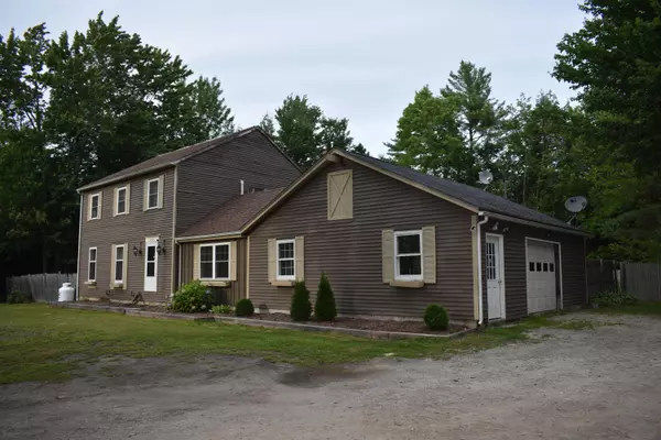 Howland, ME 04448,93 Water ST