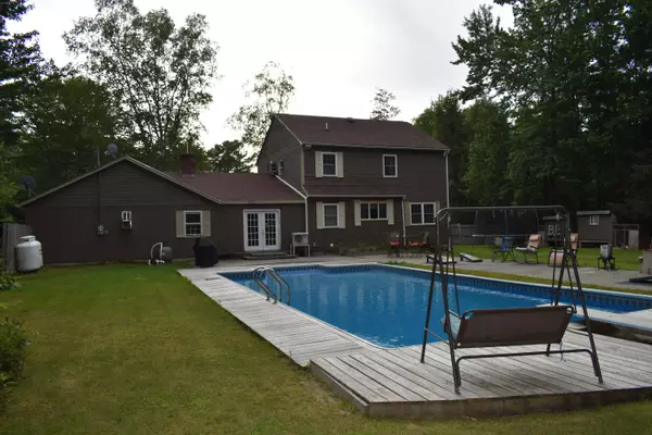 Howland, ME 04448,93 Water ST