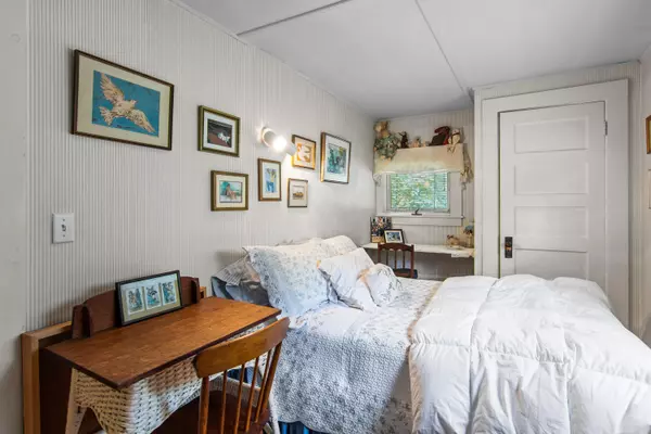 Ogunquit, ME 03907,72 Stearns RD