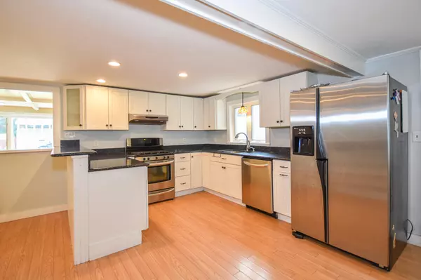 Kittery, ME 03904,1 Rogers LN