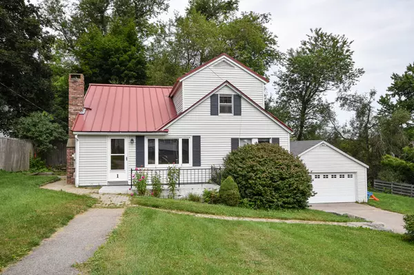 1 Rogers LN, Kittery, ME 03904