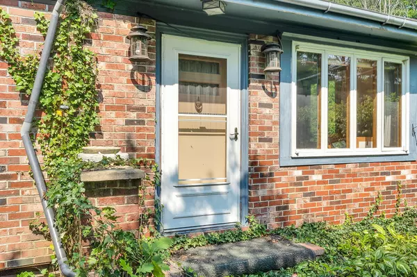 Freeport, ME 04032,9 Spring ST