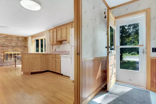 Freeport, ME 04032,9 Spring ST