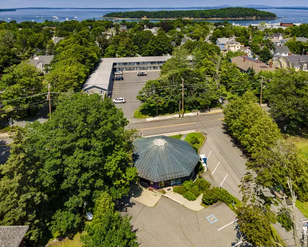 Bar Harbor, ME 04609,64 Mount Desert ST