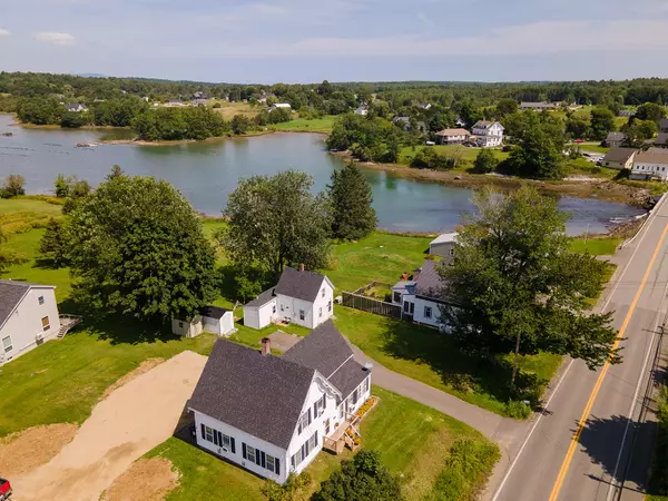 3 Westbrook ST, South Thomaston, ME 04858