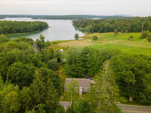 196 Watermans Beach RD, South Thomaston, ME 04858