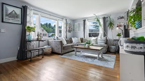 South Portland, ME 04106,37 Kenneth RD