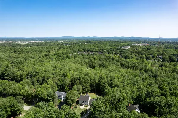 Bangor, ME 04401,63 Woodland DR