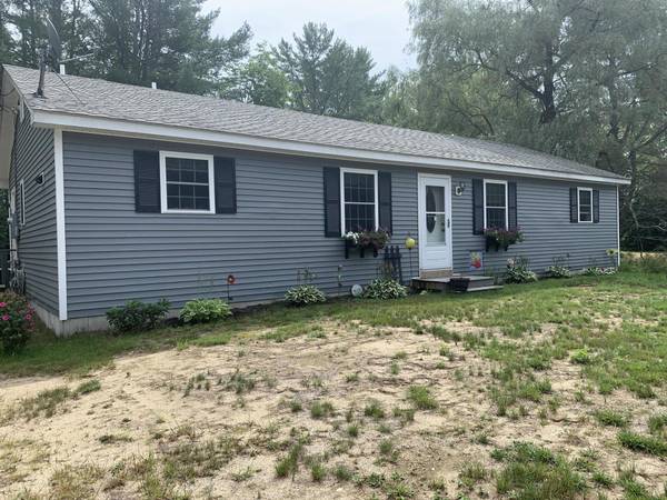 52 Howe Hill RD, Greenwood, ME 04255