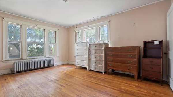 Portland, ME 04102,166 Massachusetts AVE