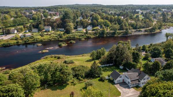 40 Water ST, Machias, ME 04654