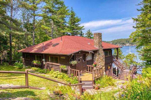 6 Birch RD, Boothbay Harbor, ME 04538