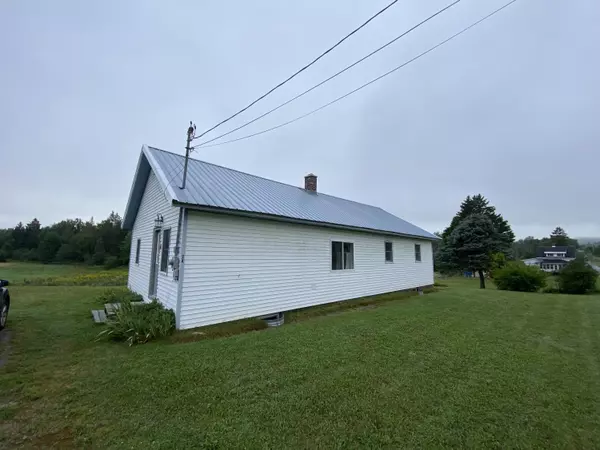 74 Wiley RD, Littleton, ME 04730