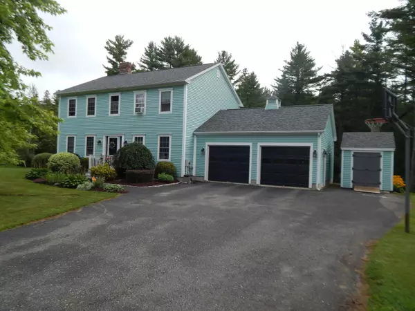 28 Rosebud Lane, Brewer, ME 04412