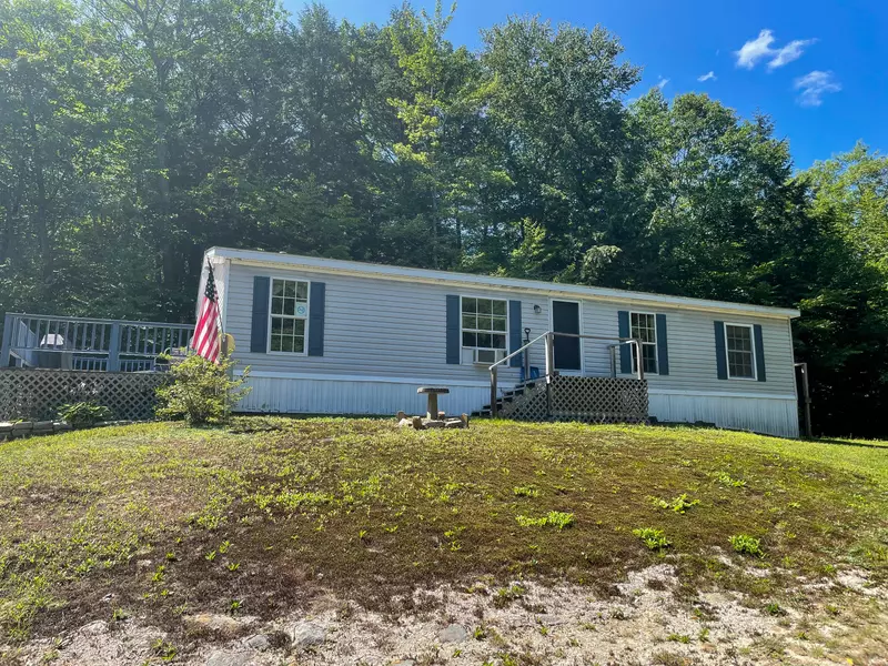 32 Long Hill RD, Sebago, ME 04029