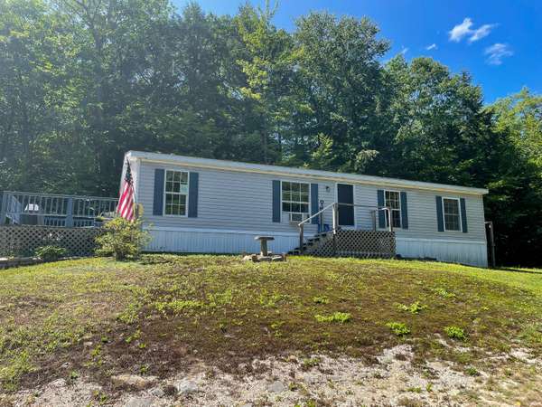 32 Long Hill RD, Sebago, ME 04029