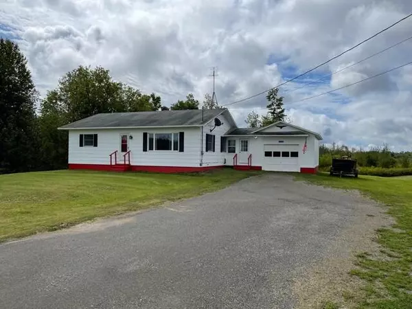 1112 County RD, New Limerick, ME 04761