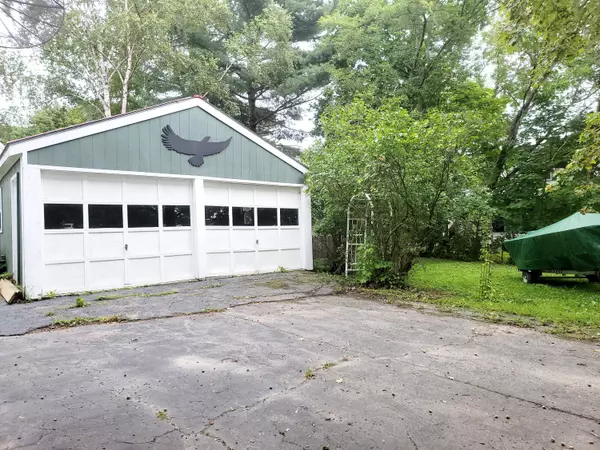 Old Town, ME 04468,76 Oak ST