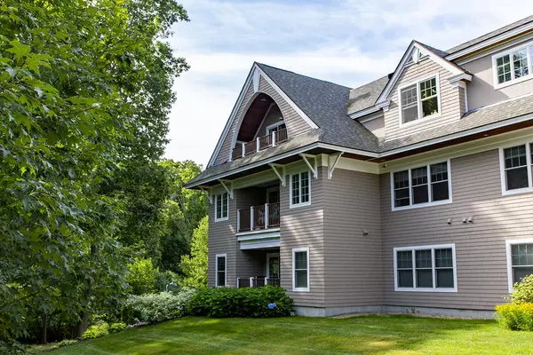 Kittery, ME 03904,100 Shepards Cove RD #H207